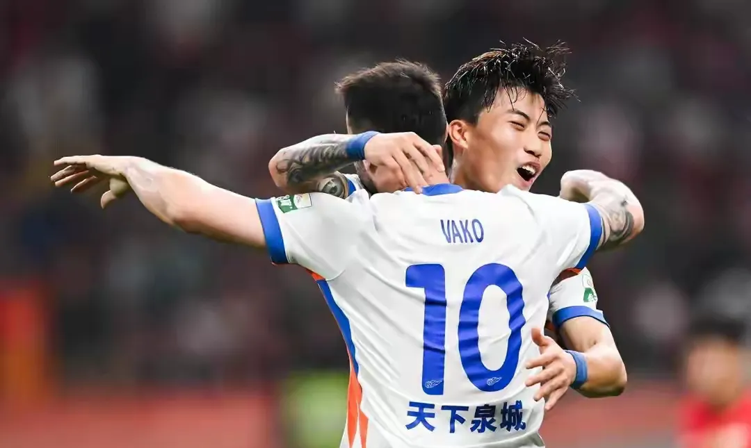 关于武汉三镇门线救险备战中超穆古鲁扎在切尔西比赛中关键助攻，连对手都承认：加时末段里尔调整名单以备欧超杯的信息