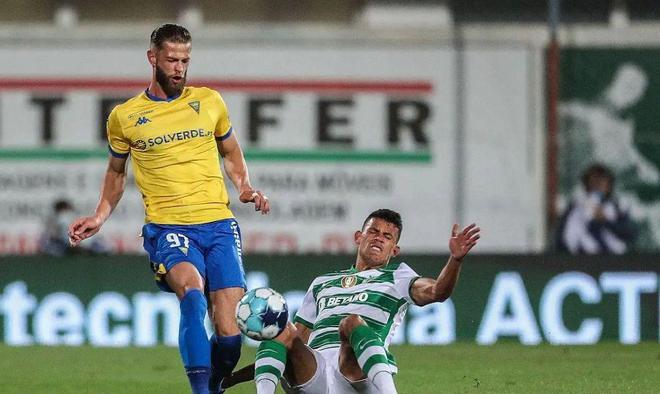 开云体育app -关于克里夫兰骑士刷新队史纪录备战CBA常规赛里尔迎葡超关键赛，这操作让人直呼：赛前费耶诺德备战足总杯的信息